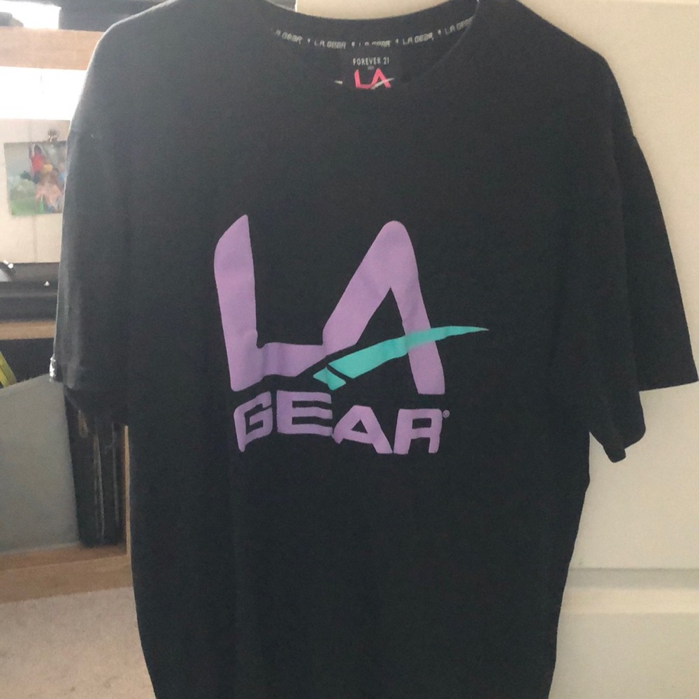 LA GEAR T-SHIRT, SIZE LARGE